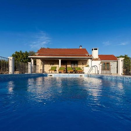 Villa Menalo 内乌姆 外观 照片