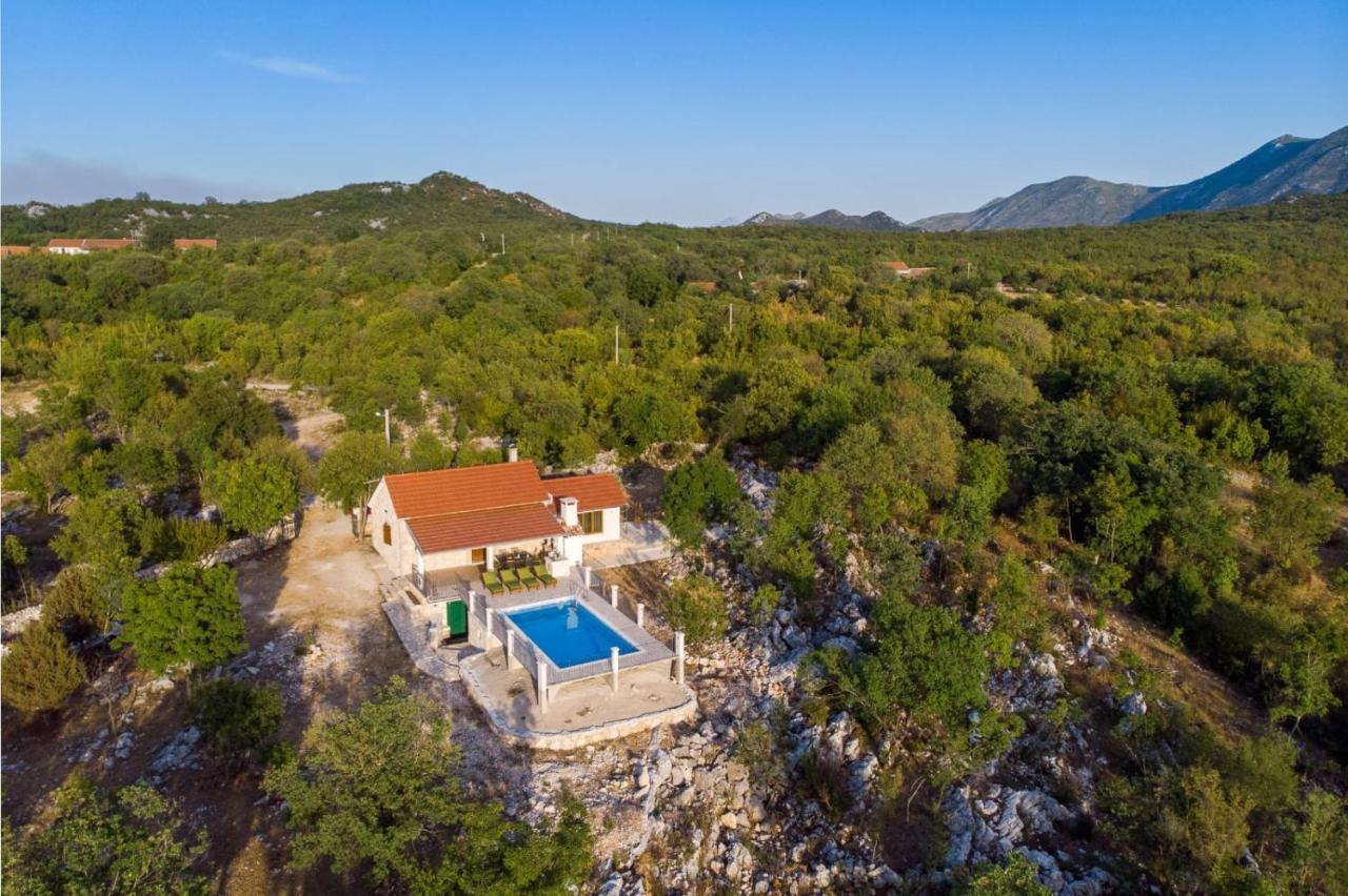 Villa Menalo 内乌姆 外观 照片