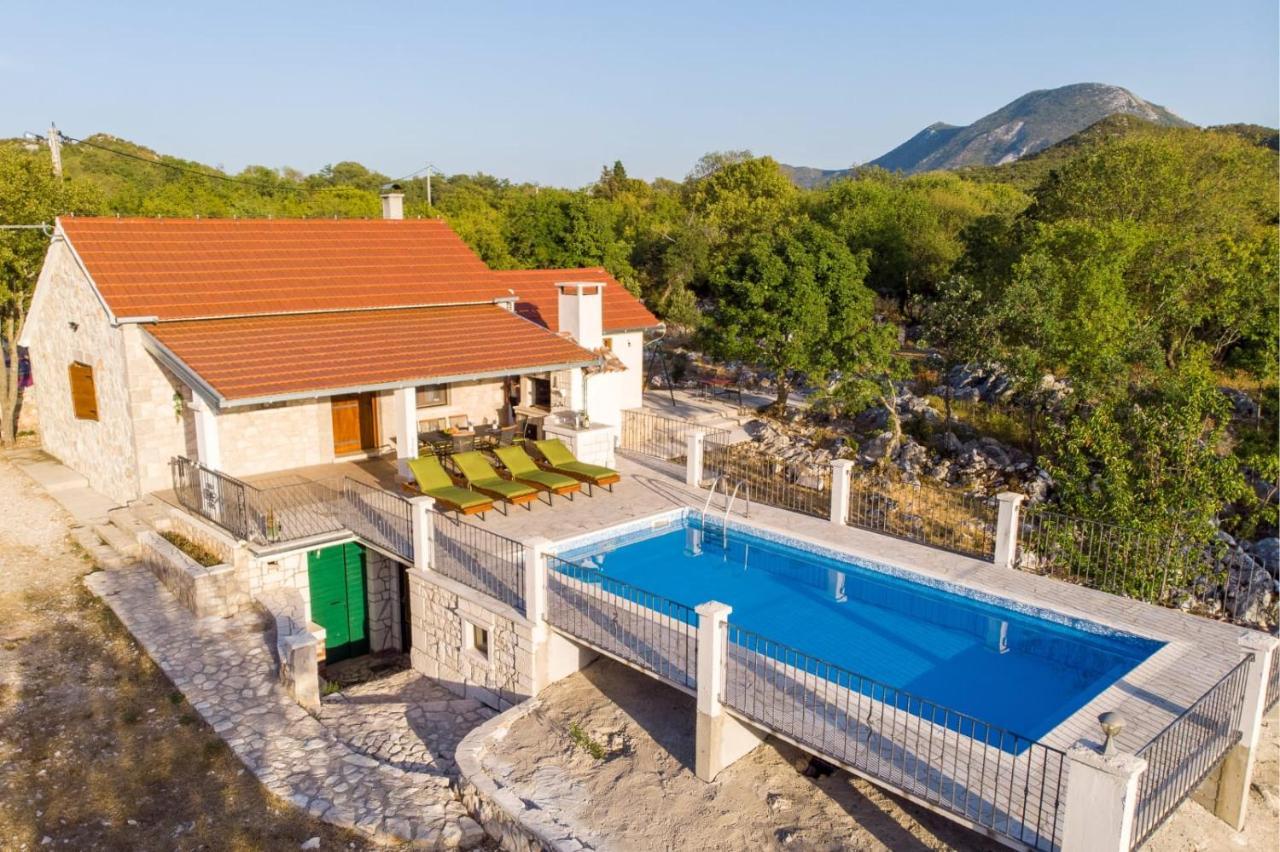 Villa Menalo 内乌姆 外观 照片
